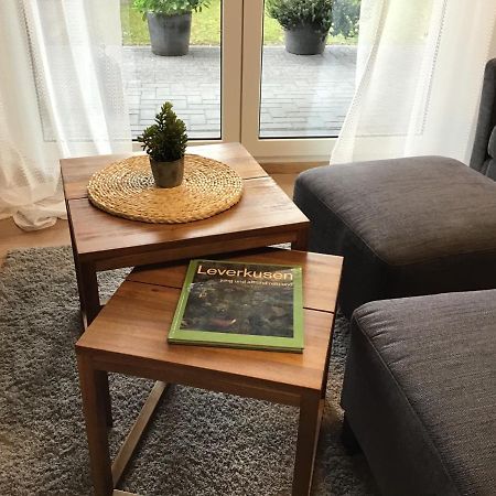 Apartment 1 Mit Terrasse Und Pkw-Stellplatz Leverkusen Eksteriør billede