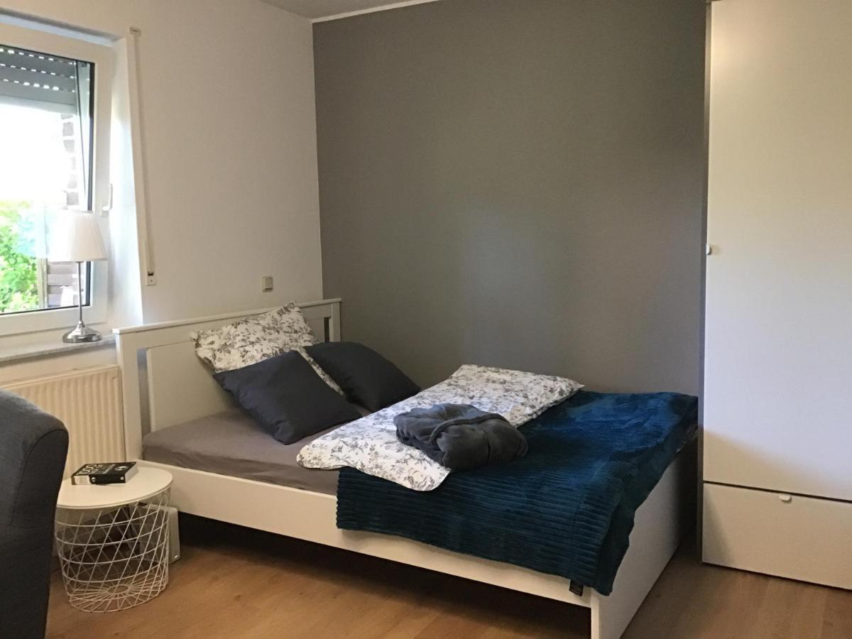 Apartment 1 Mit Terrasse Und Pkw-Stellplatz Leverkusen Eksteriør billede